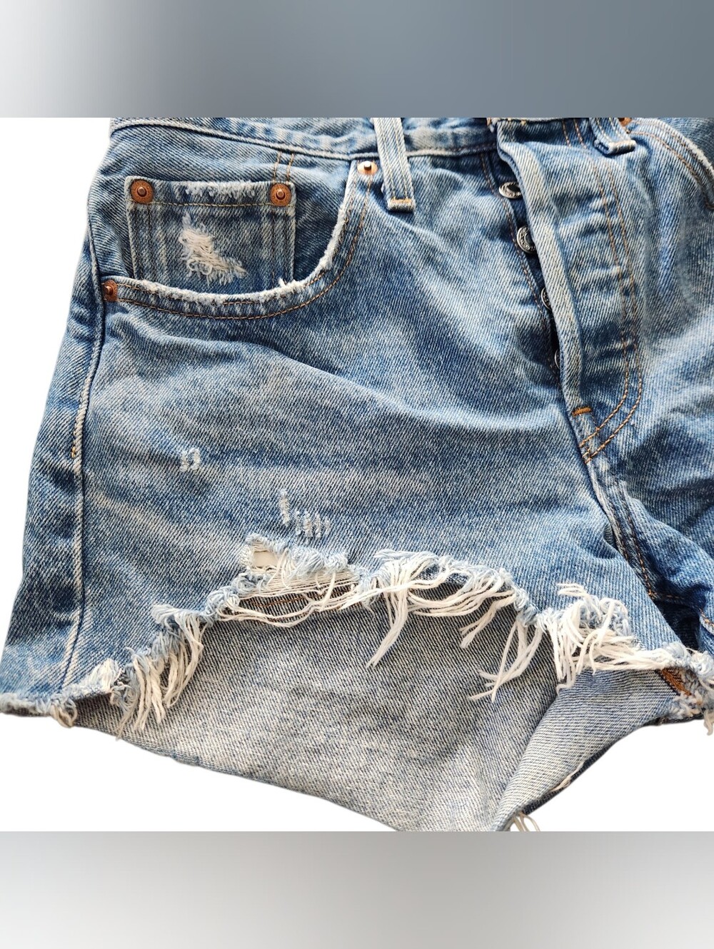 Levi's 501 Cut Off Blue Denim Shorts Distressed Frayed Button Fly Women Size 26 - Picture 2 of 13